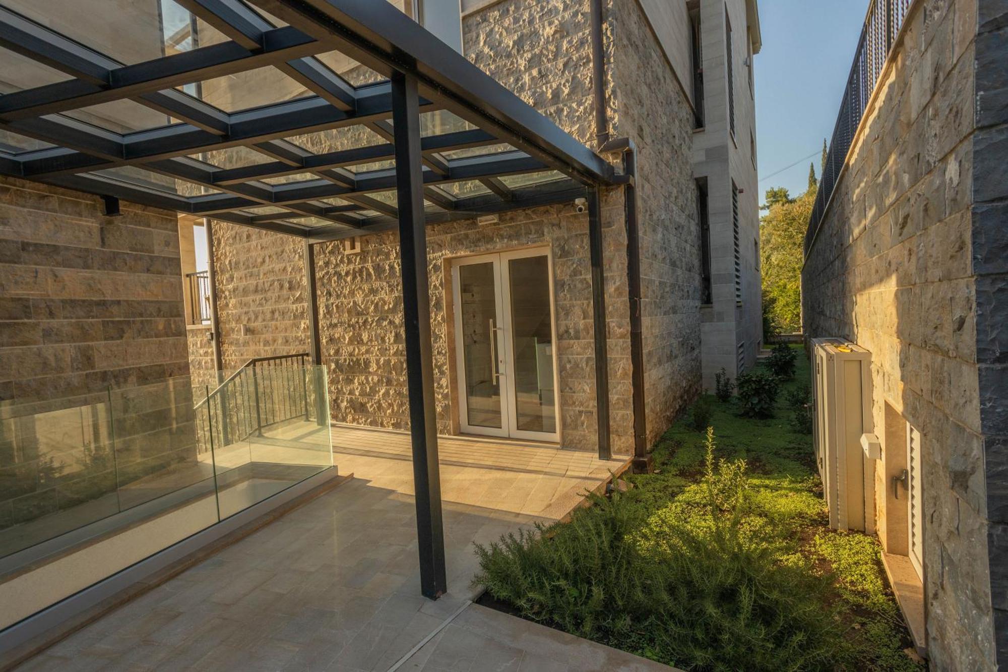 Panorama Bay Luxury Apartments Kotor Ngoại thất bức ảnh