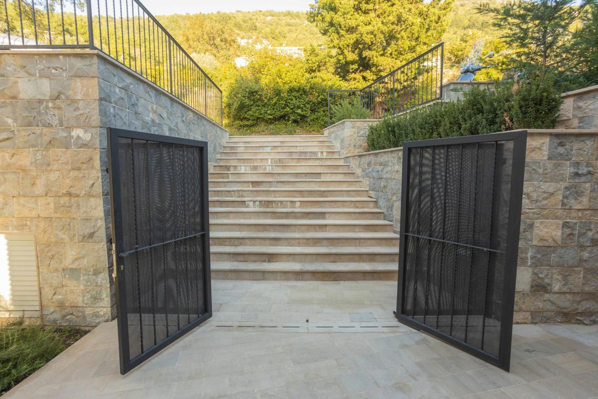 Panorama Bay Luxury Apartments Kotor Ngoại thất bức ảnh