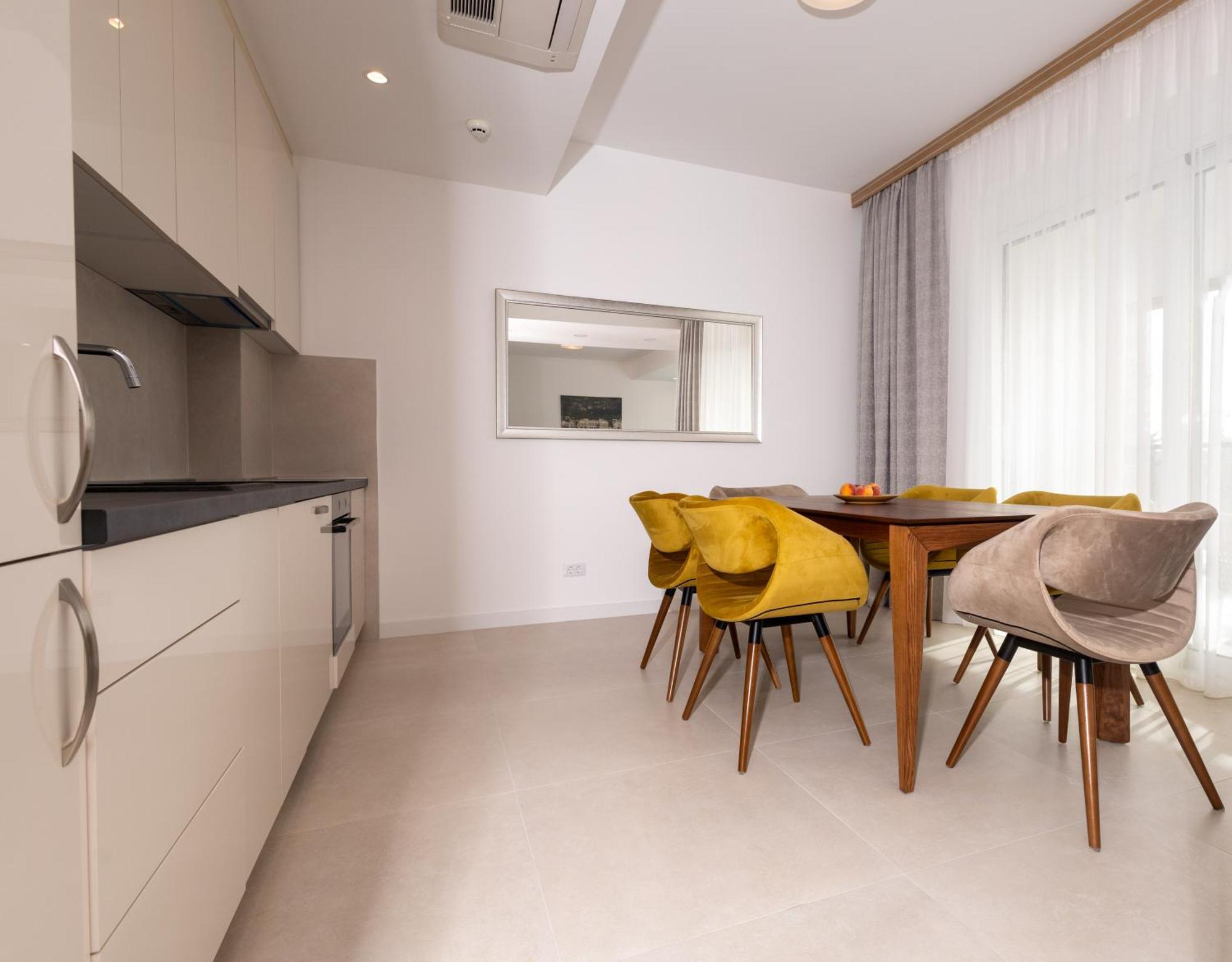 Panorama Bay Luxury Apartments Kotor Ngoại thất bức ảnh