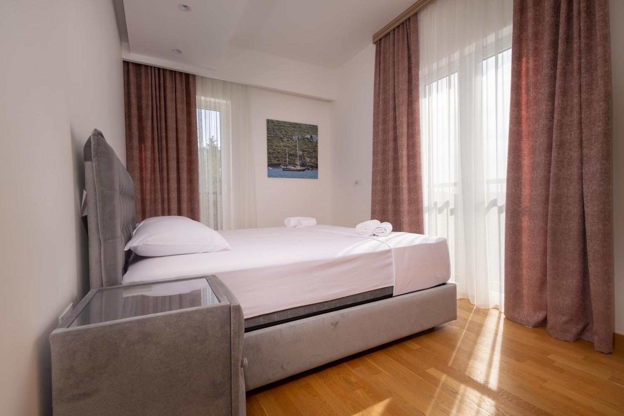 Panorama Bay Luxury Apartments Kotor Ngoại thất bức ảnh