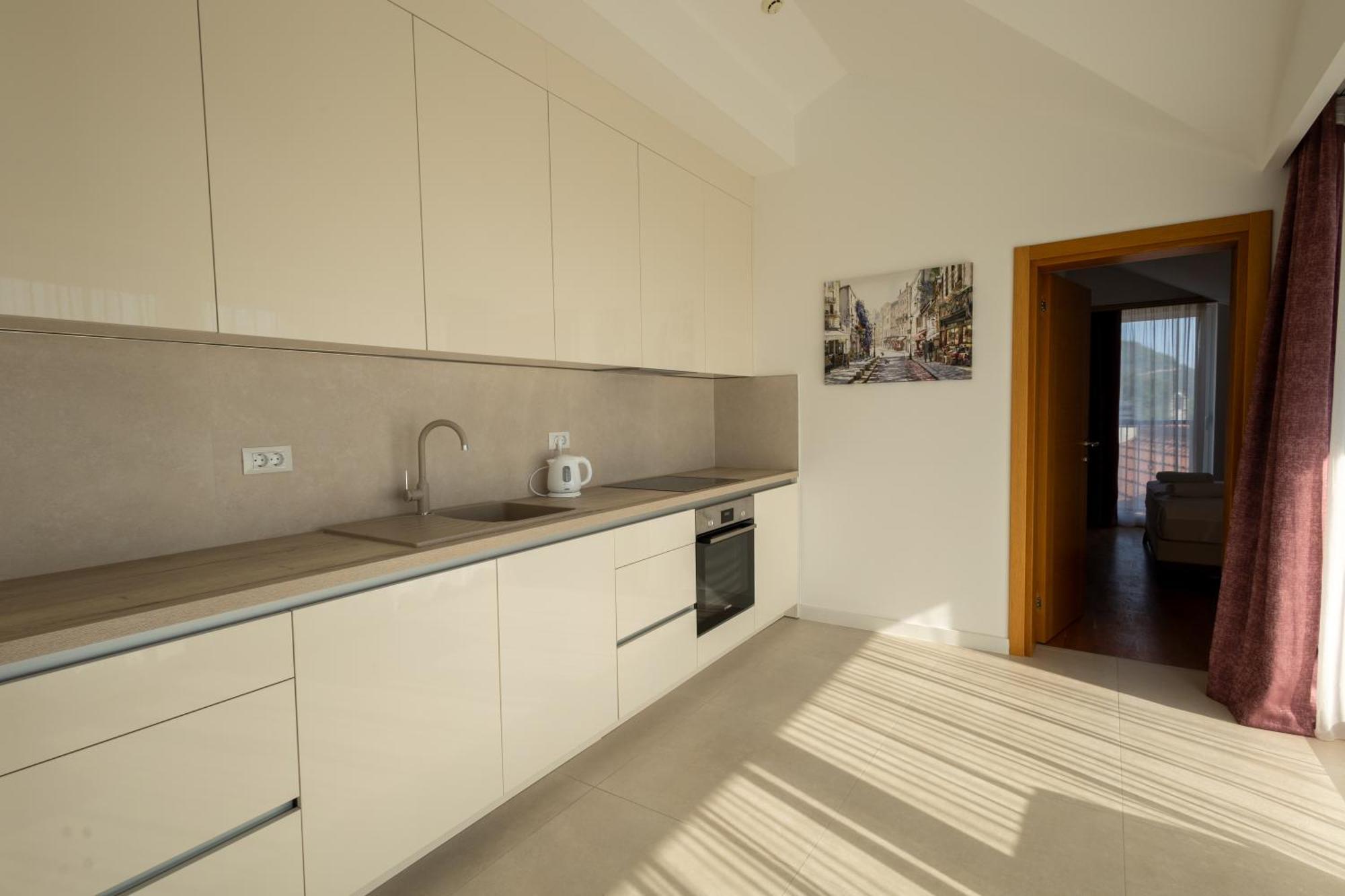 Panorama Bay Luxury Apartments Kotor Ngoại thất bức ảnh