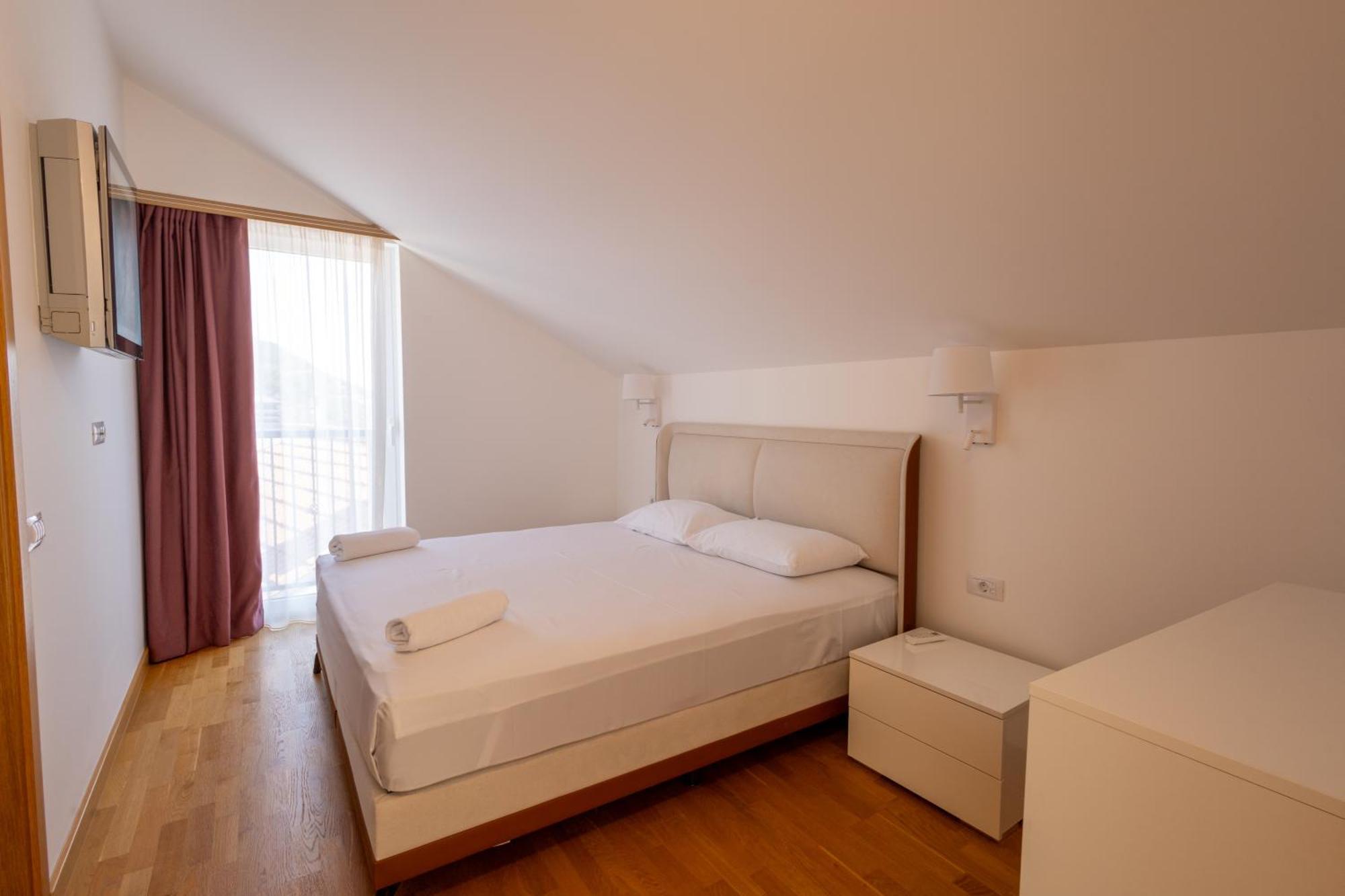 Panorama Bay Luxury Apartments Kotor Ngoại thất bức ảnh