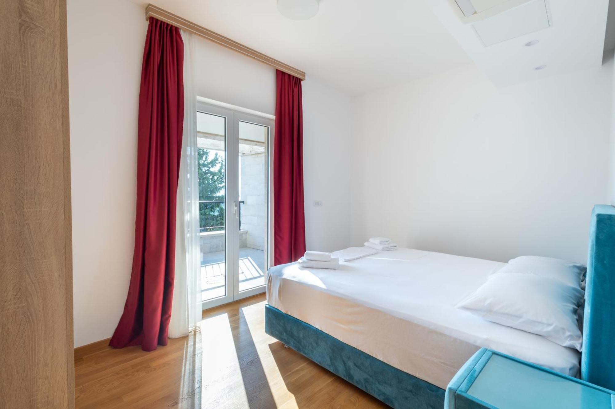 Panorama Bay Luxury Apartments Kotor Ngoại thất bức ảnh